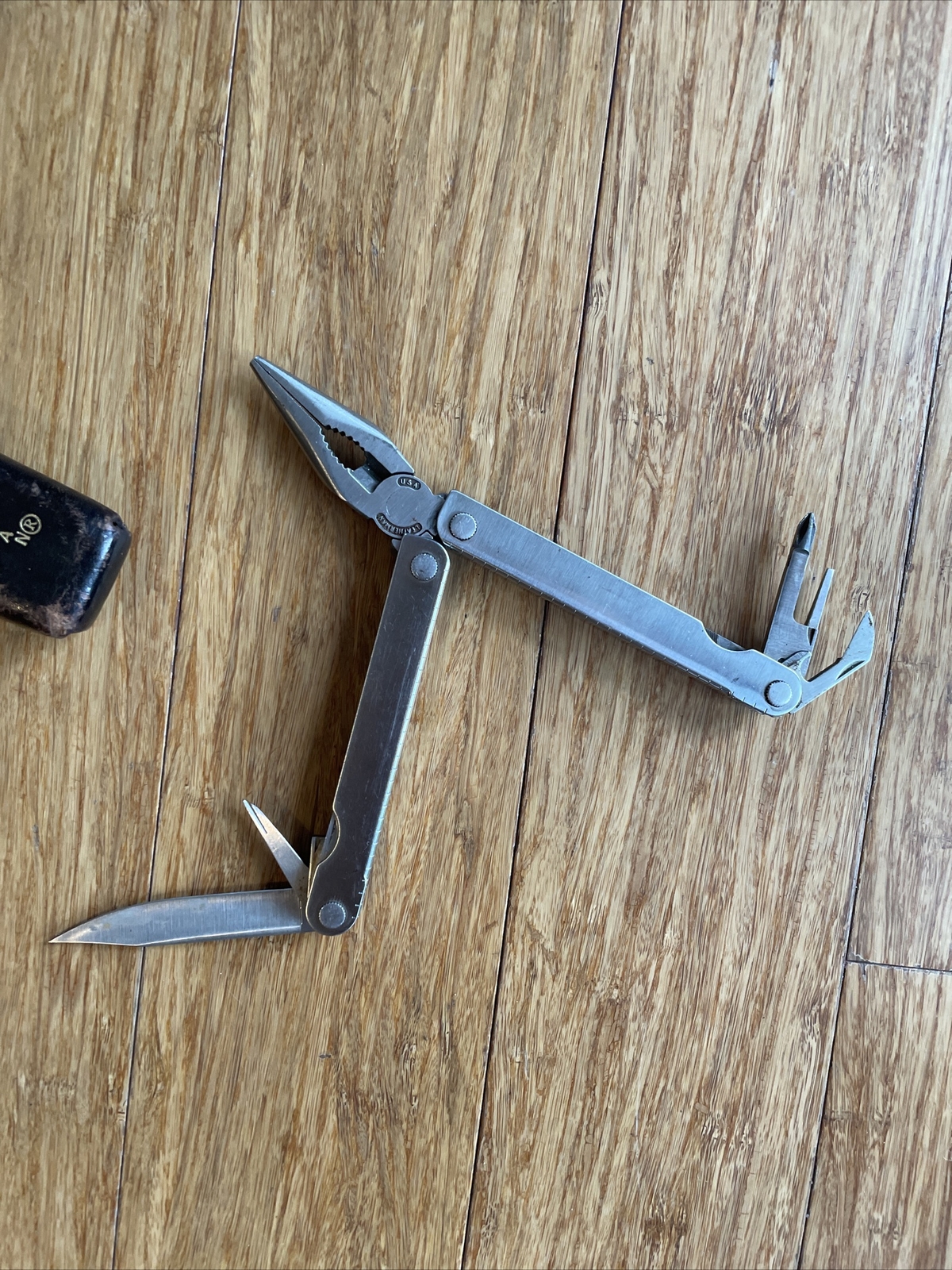 Vintage Leatherman Multi – Tool US REG Trademark 1325473 Portland OR USA.
