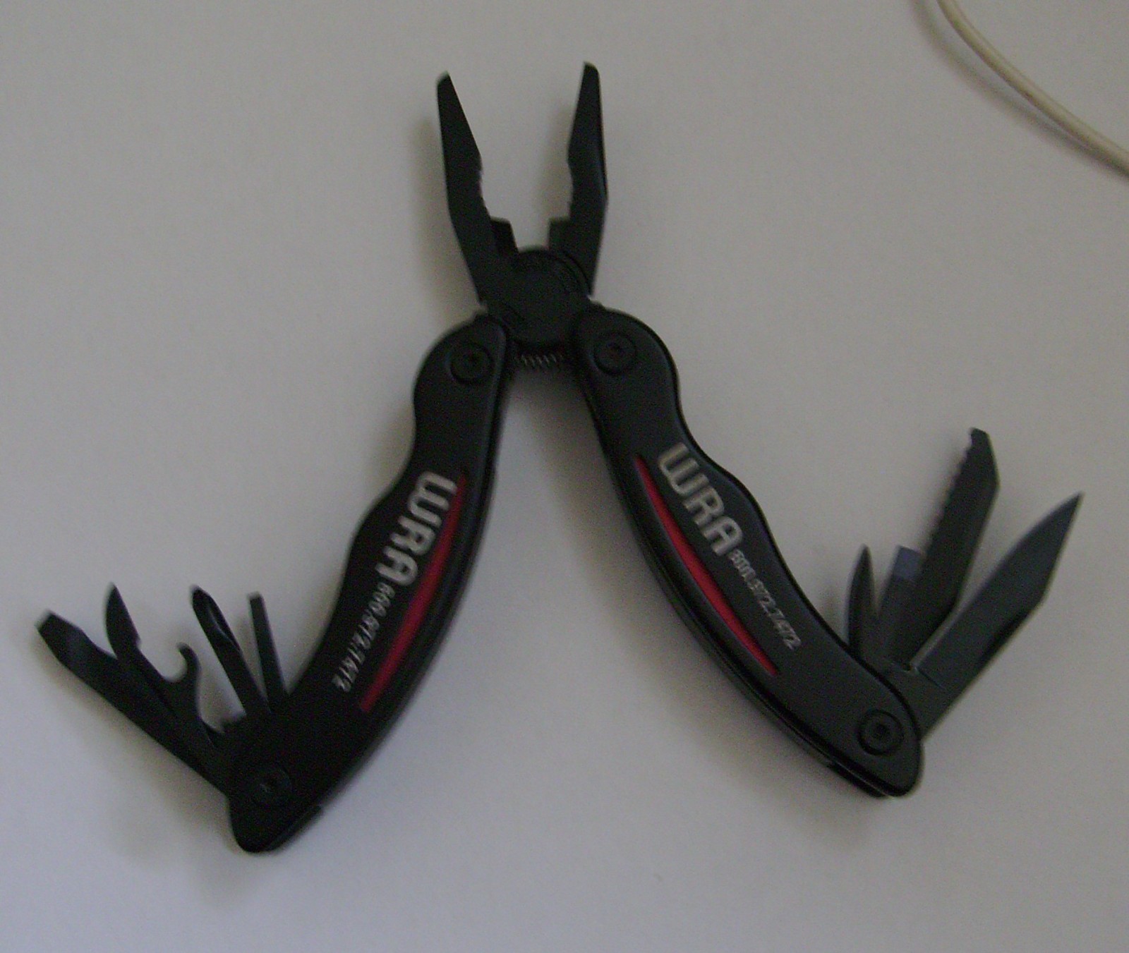 High Sierra Heavy Duty MULTI-TOOL with case