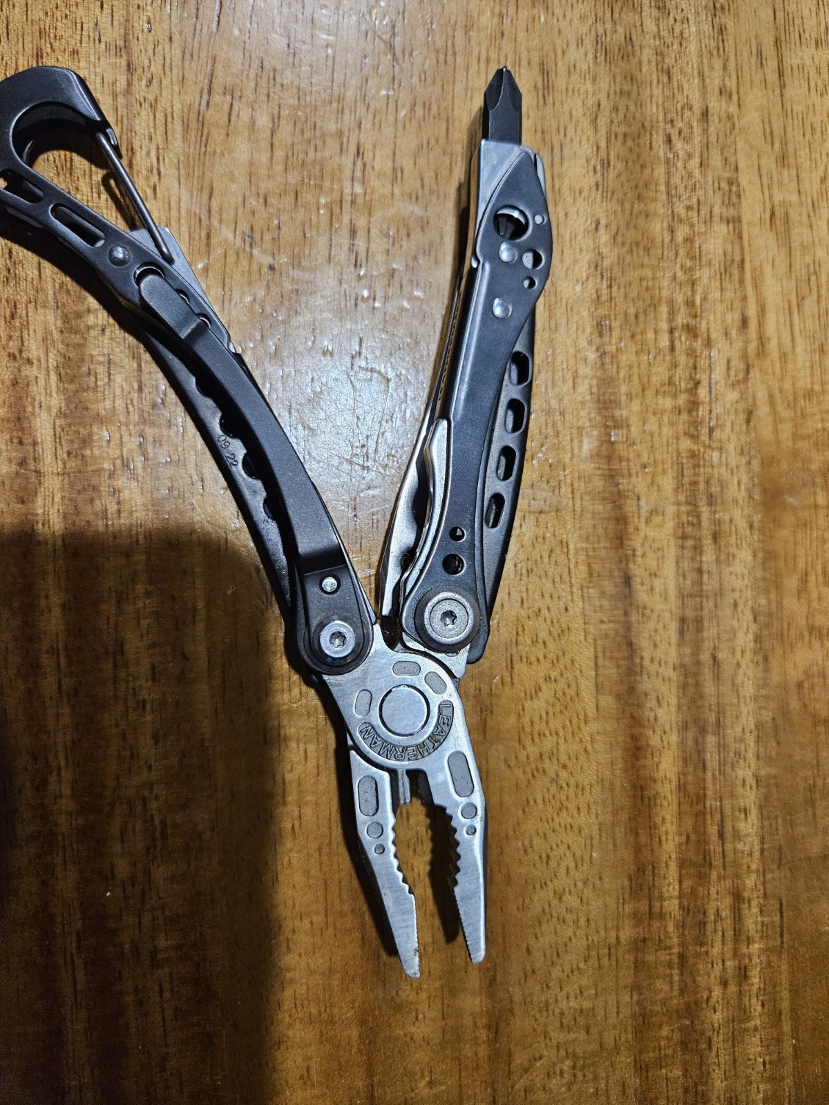 Leatherman Skeletool Cx Black With Sheath