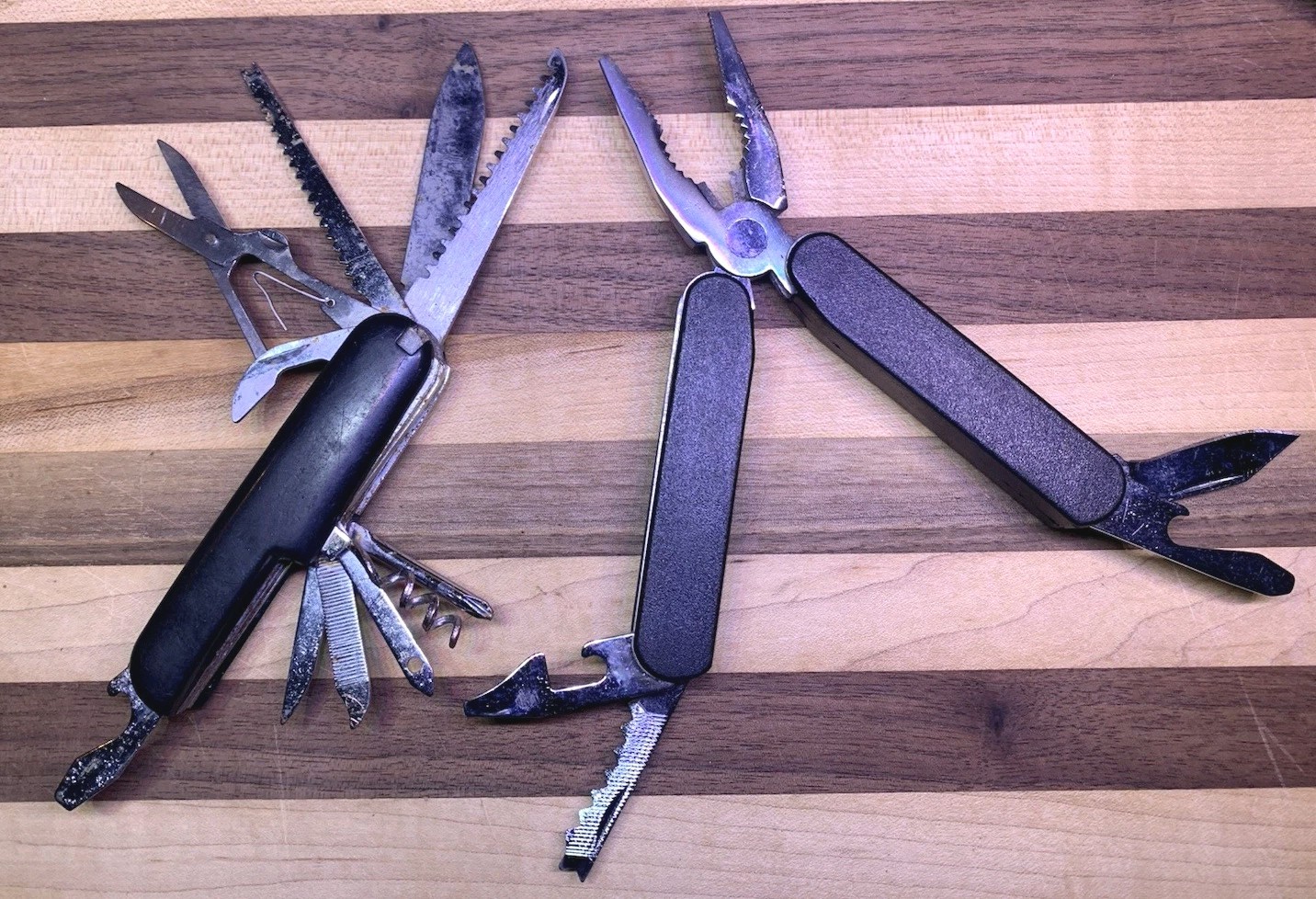 Lot 2 Function Black Multi-Tool Knives/ Bass Multi-Tool