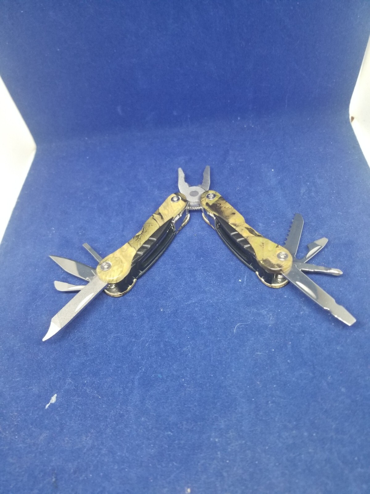4″ 13-1 Multi-Tool Camouflage Handle with Black Sheath