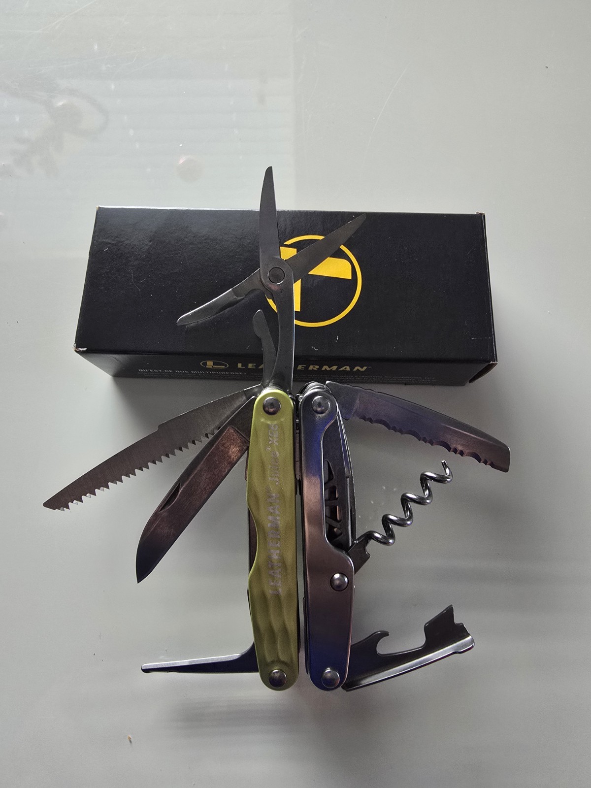 Leatherman Juice XE6 Moss Green 14 Tool Multi-Tool w/Sheath Retired 831931
