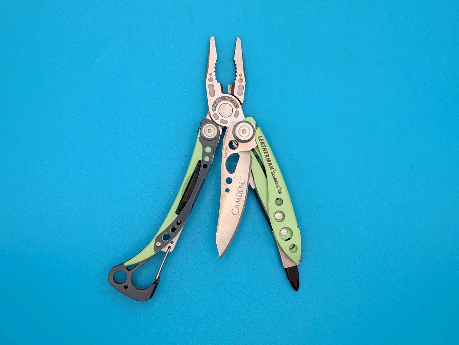 Leatherman Skeletool CX Multitool Plain Edge Knife! *CAMDEN*