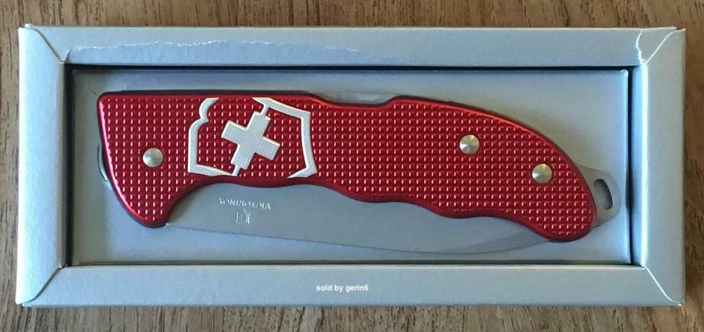Swiss Army Knife Hunter Pro Clip & Lanyard, Red Alox, Victorinox, 0.9415.20 NIB