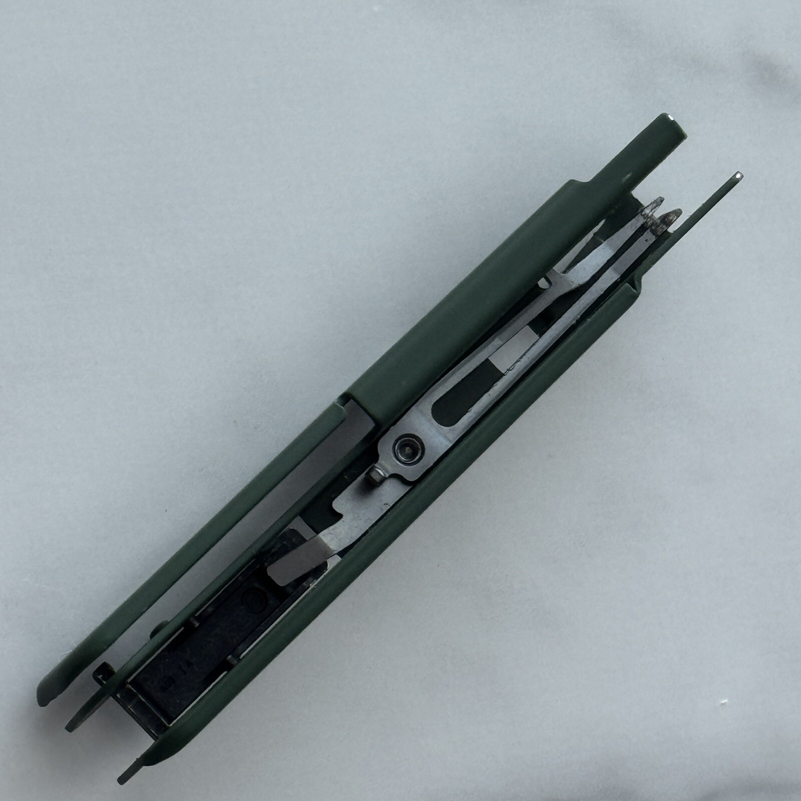 Leatherman Signal Green frame w/Coordinates and Black push lever
