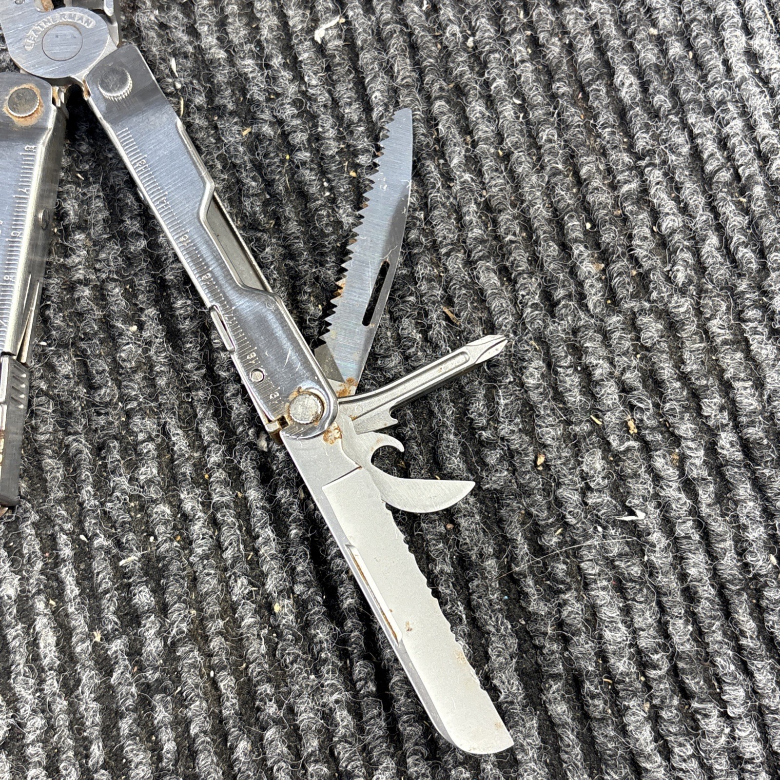 Leatherman REBAR Multi-Tool (082)
