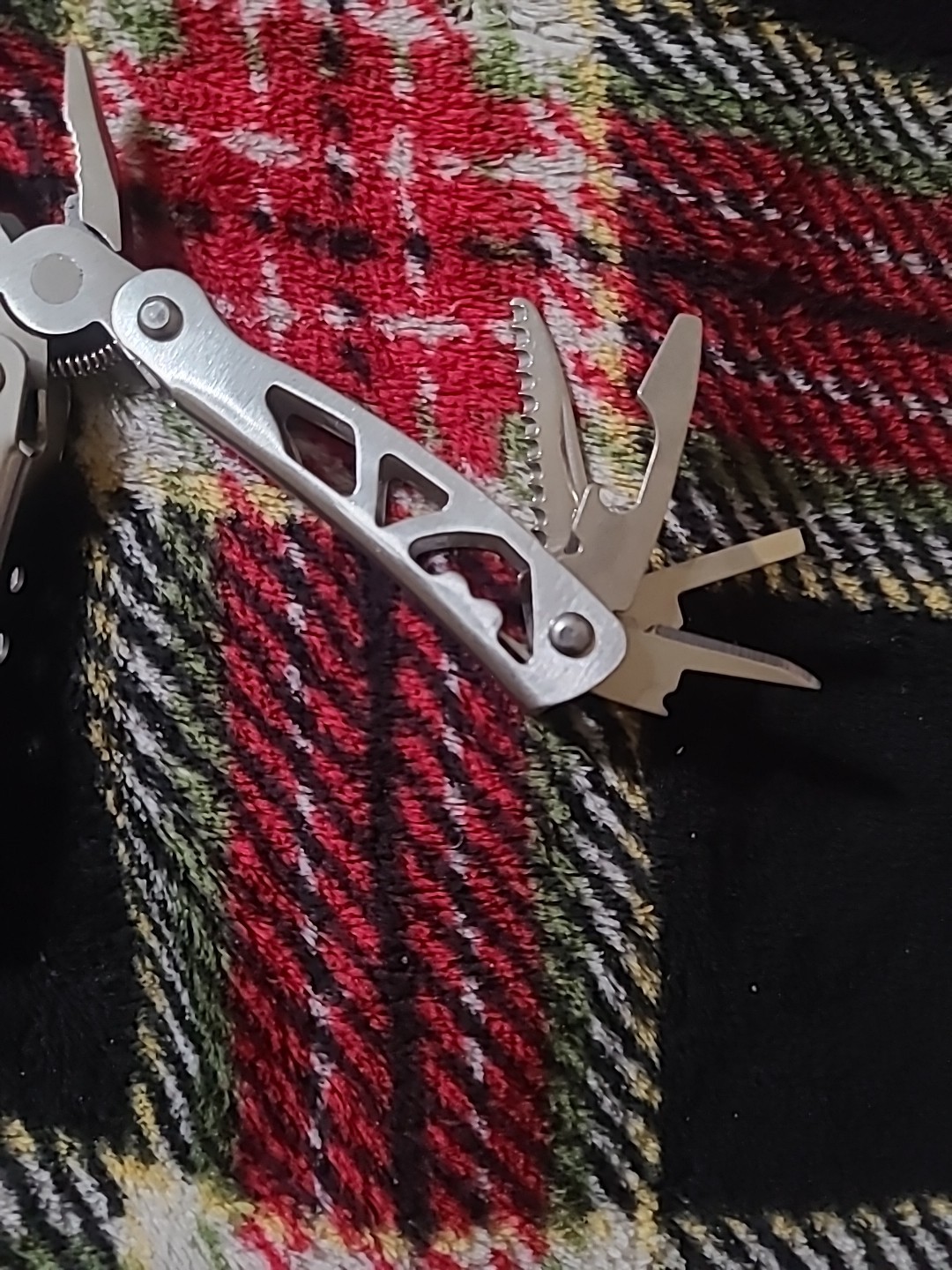 Ozark Trail 12 in 1 Multi Tool Camping Hunting Fishing, Silver Medium Size.