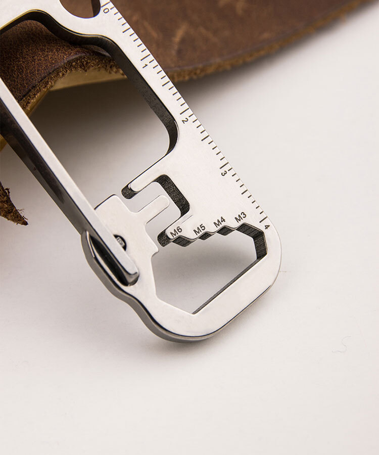 Outdoor EDC Multi Tools Waist Hanging Carabiner Creative Portable Keychain