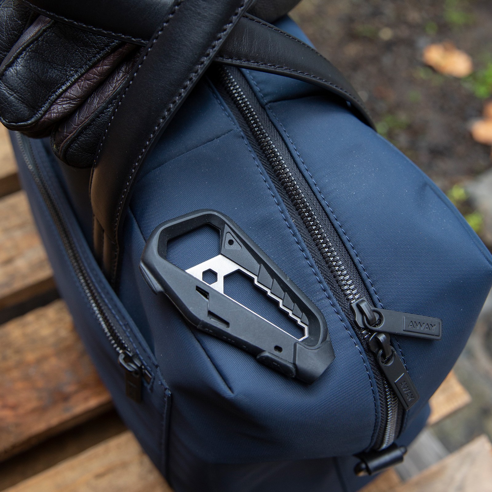 Tactica M.100 Lightweight Multitool Pocket EDC With Magnetic Bit Driver