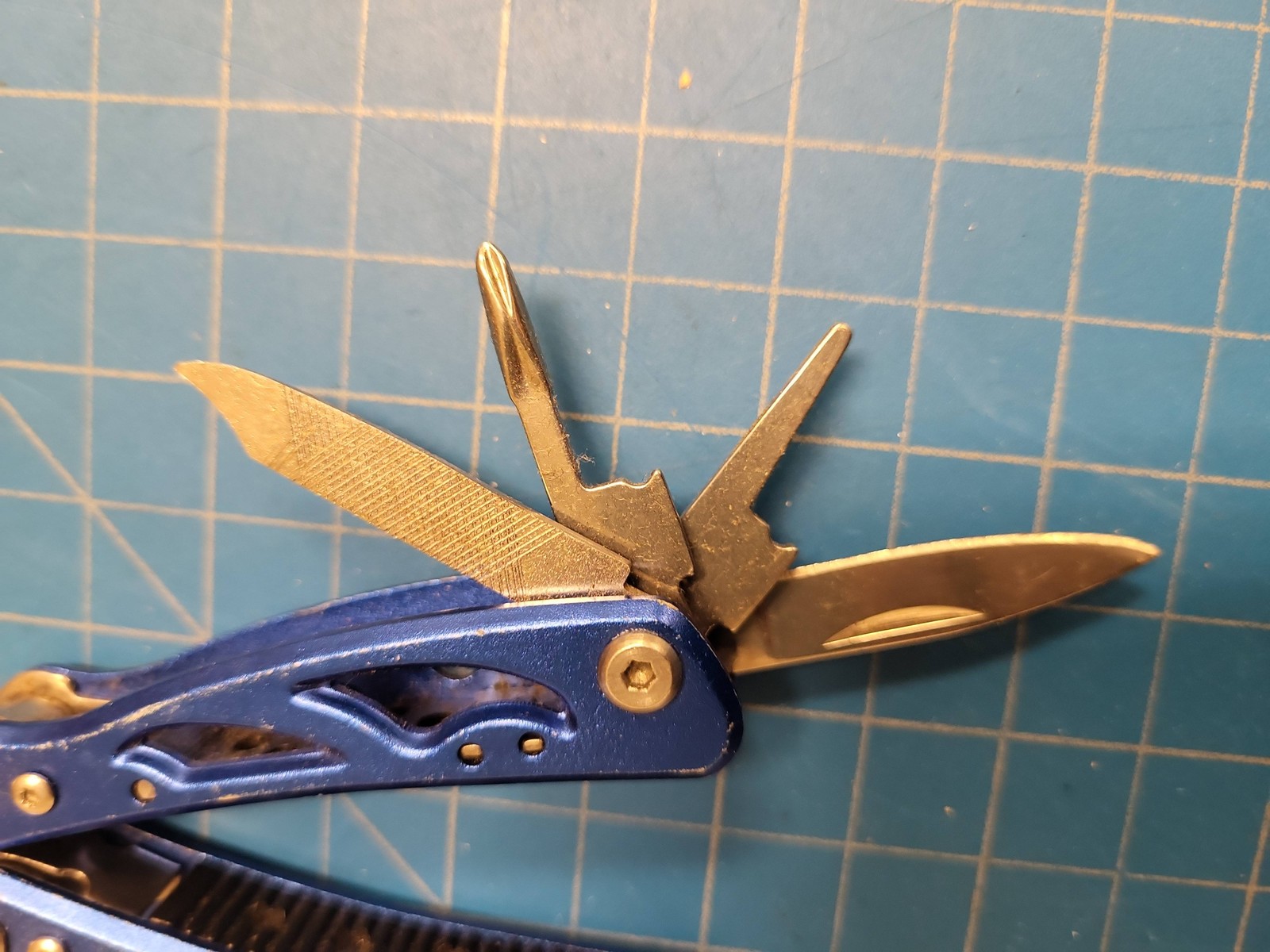 Stanley Blue Pocket Multi-Tool Folding Pliers Knife Saw File Screwdriver EDC Too