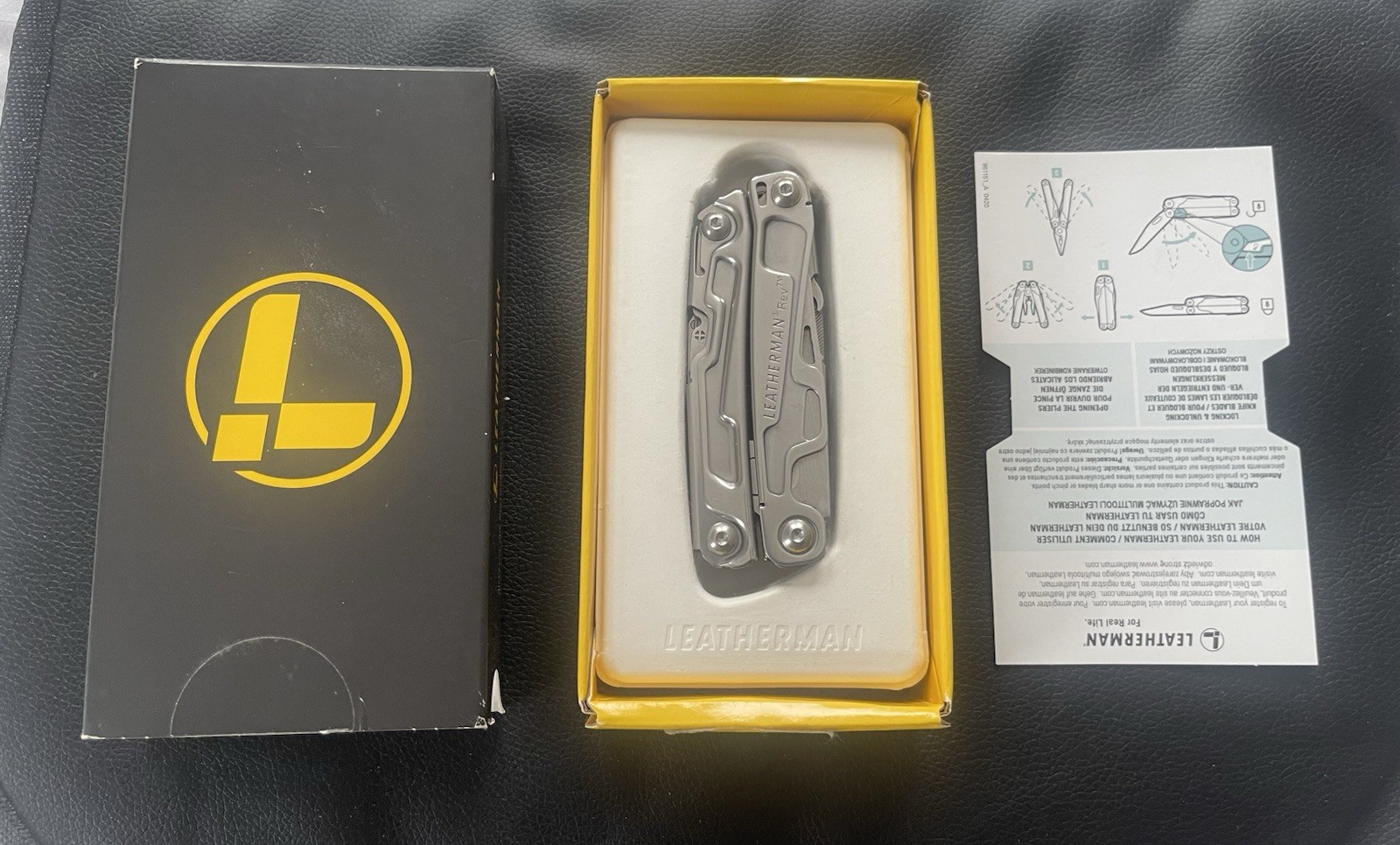 BNIB Leatherman Rev Multi Purpose 14 Tool Folding Pliers Pocket Knife Belt Clip