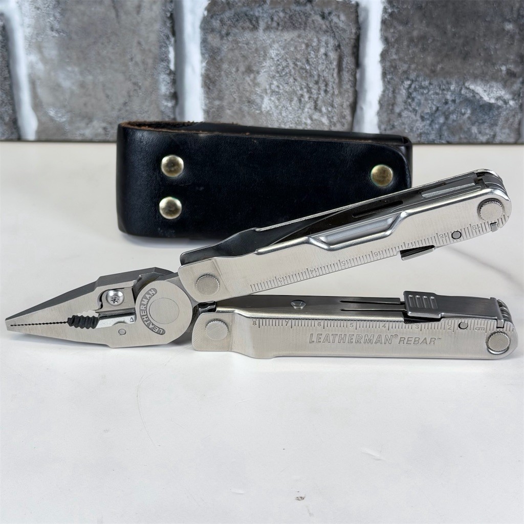 Leatherman Rebar Multi-Tool Silver w/ Black Leather Sheath Locking Tools Vintage