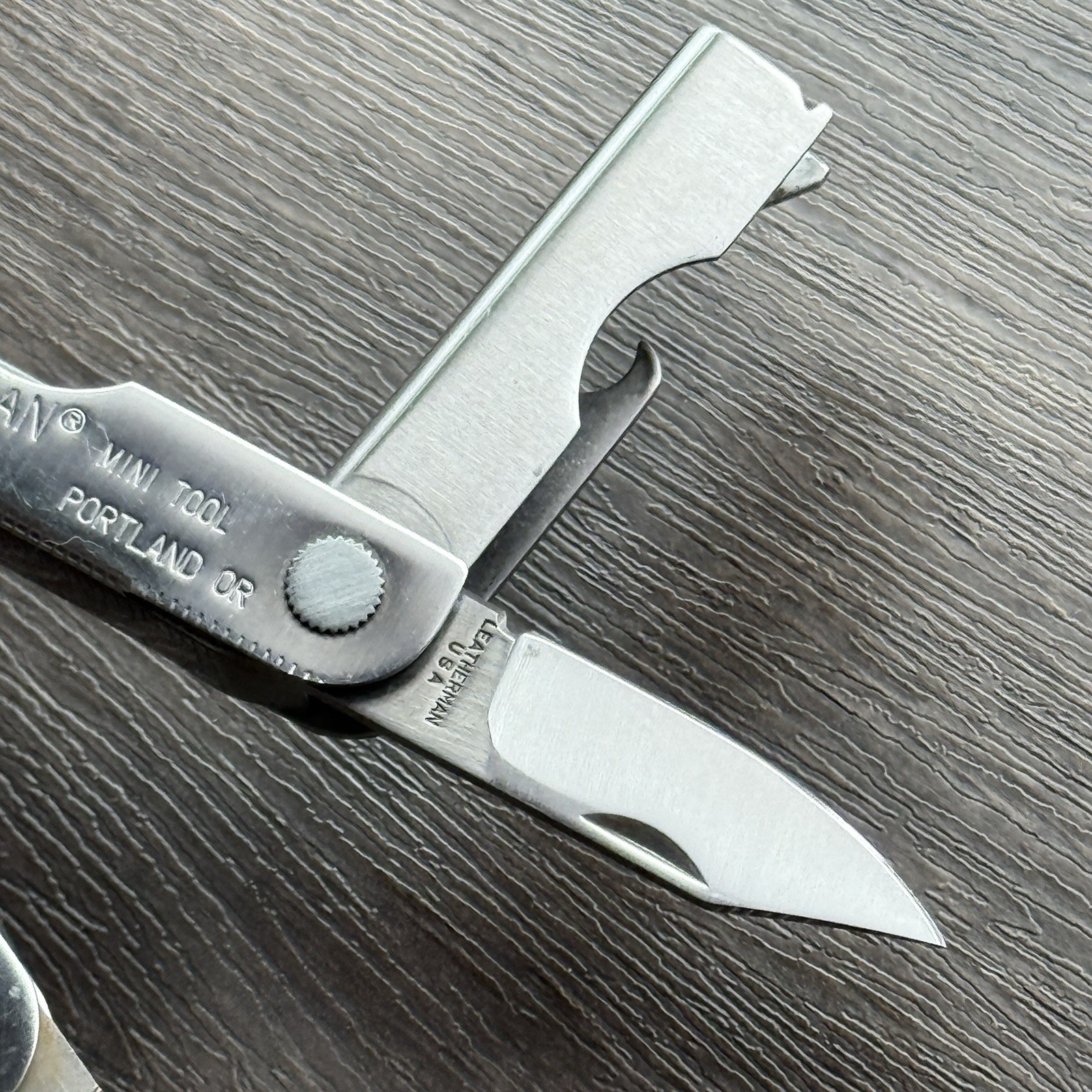 Leatherman MINI TOOL multitool. Variant w/US PAT PEND on Both Sides