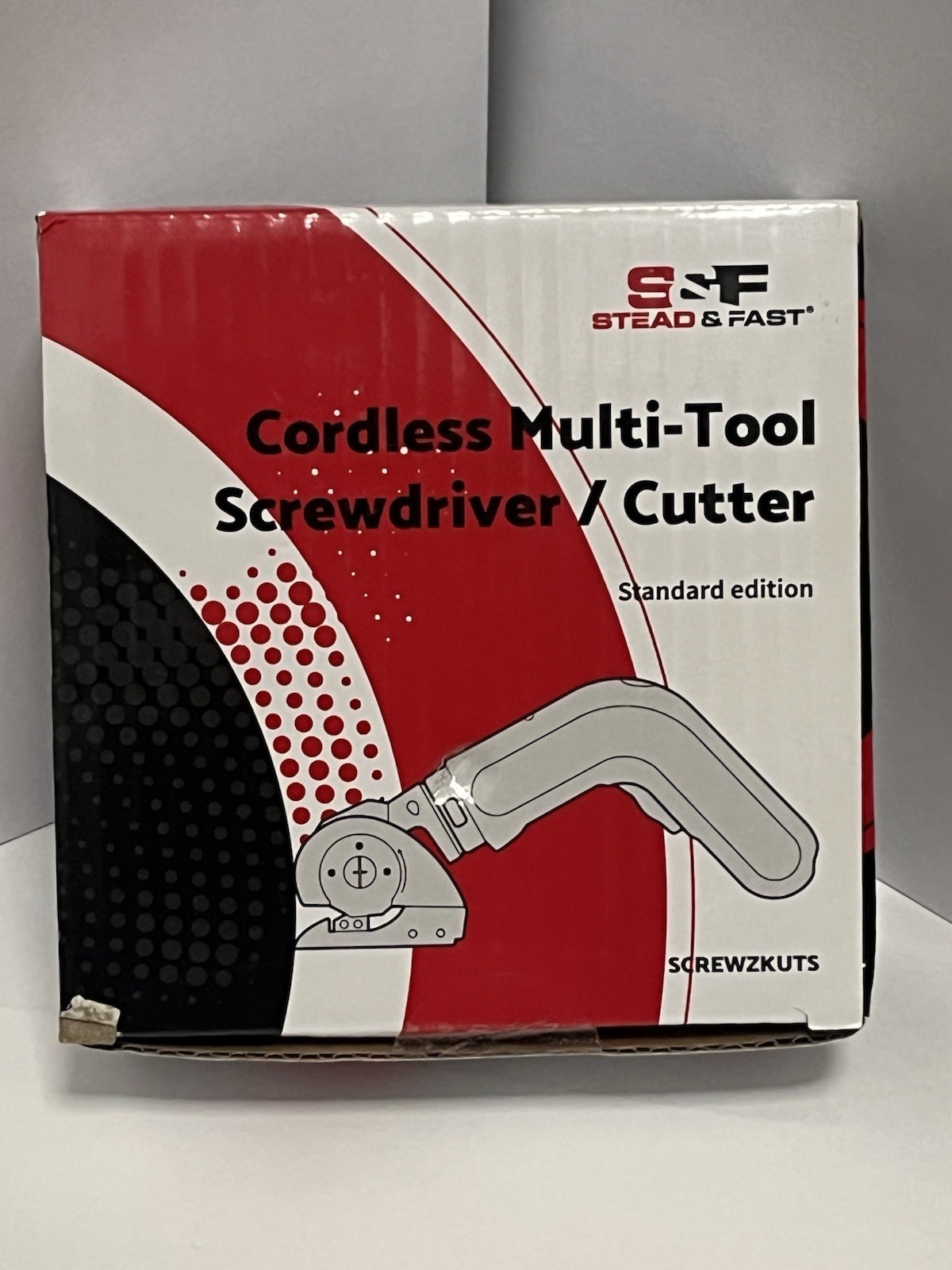 STEAD & FAST SCREWKITS Cordless Multi-Tool Rechargeable & with an extra blade.