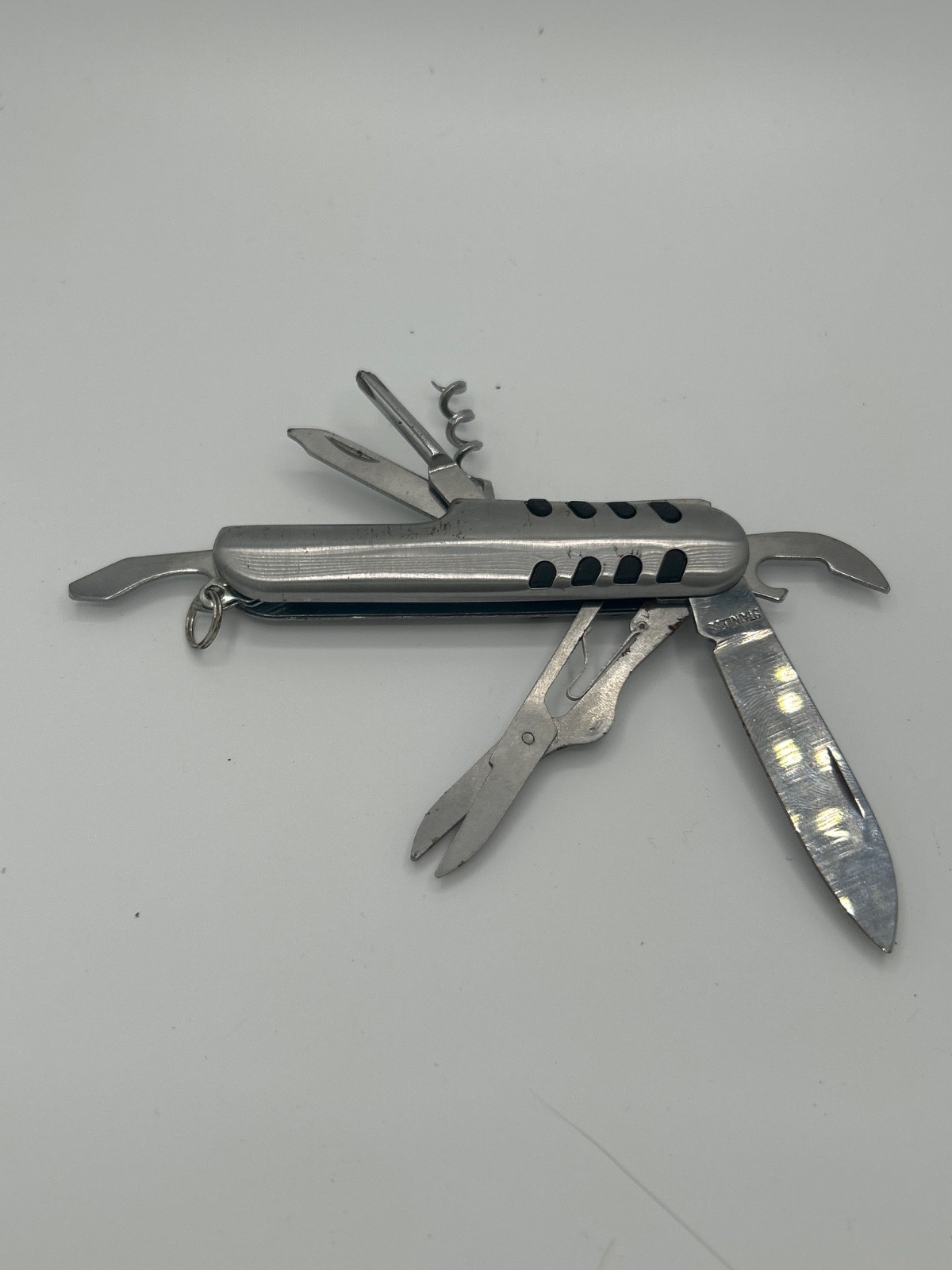 Tool Bench 8 In 1 Multiuse Knife Used With All Parts