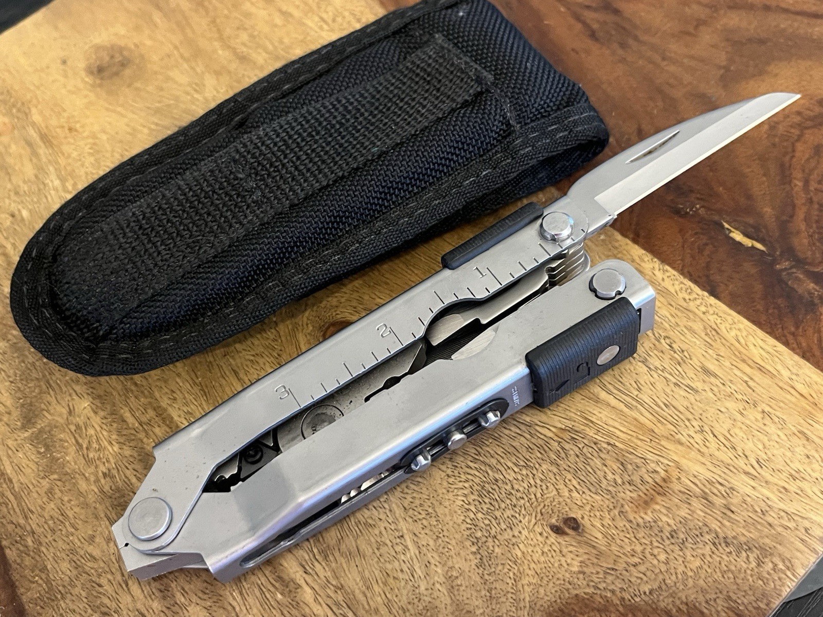 USA Gerber MP600 Blunt Nose Multitool w/Molle Sheath SUPER NICE TSA Confiscated