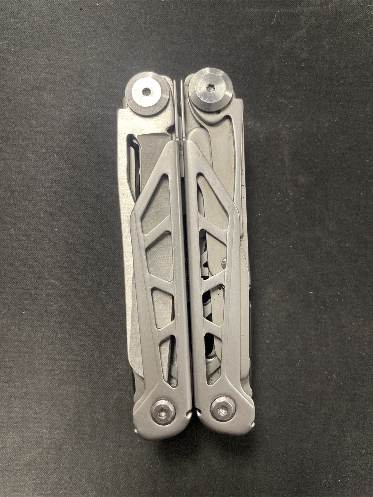 Perwin Multi Tool Stainless Butterfly Design Replaceable Cutters / Knife