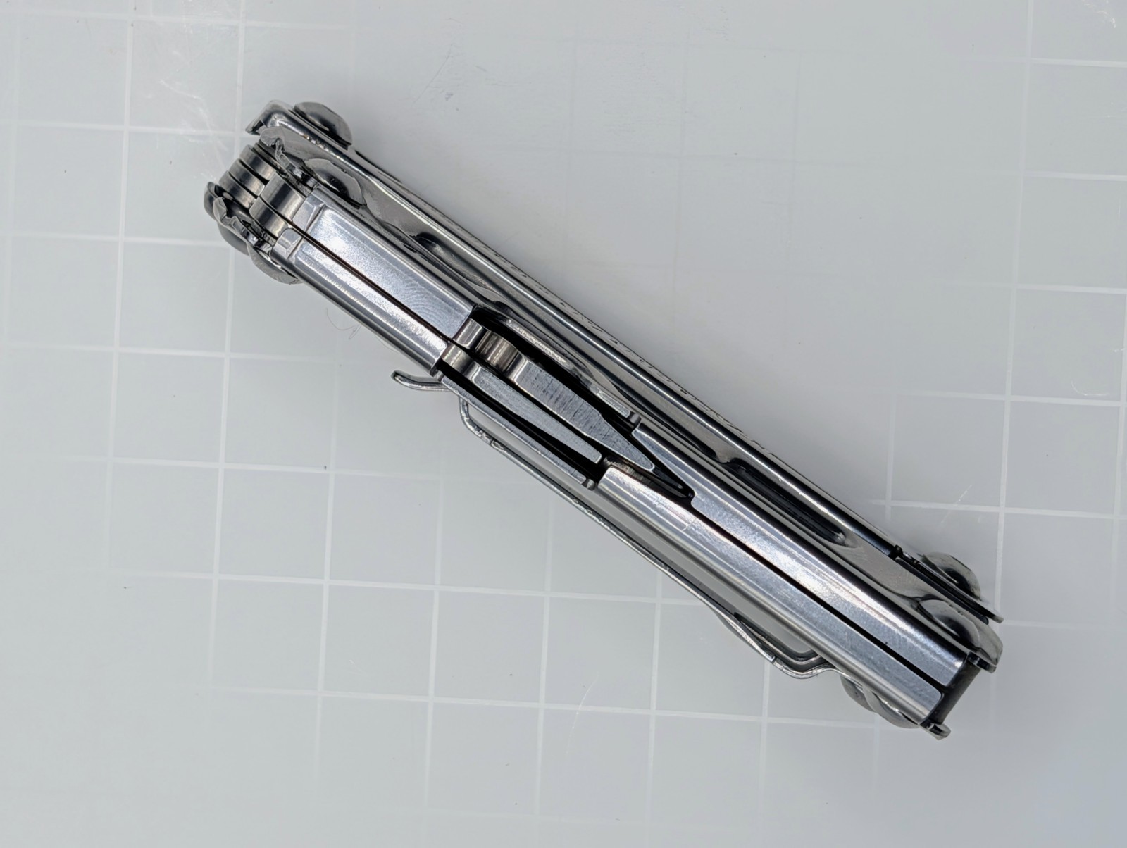 LEATHERMAN BOLSTER 13 TOOL STAINLESS STEEL MULTI-TOOL, EXCELLENT CONDITION!