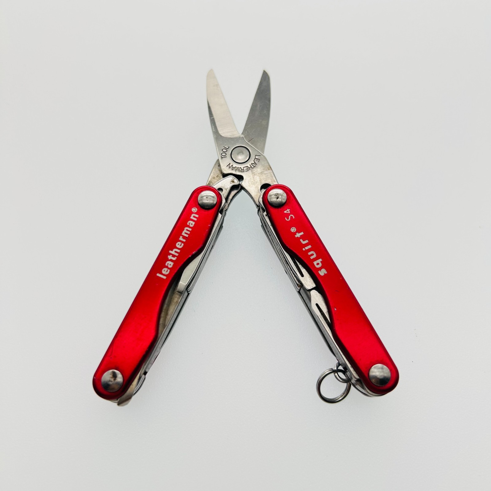 Leatherman Squirt S4 RED 8-in-1 Keychain Multi-Tool Discontinued (CODE6)