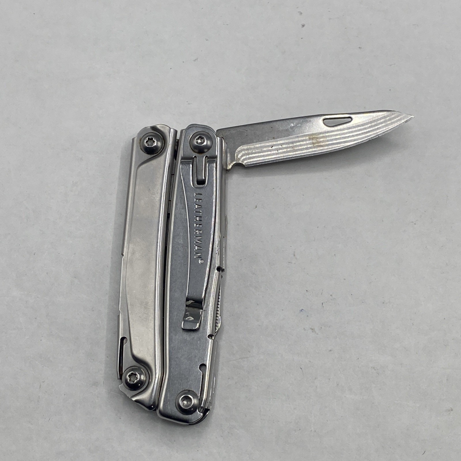 Leatherman Rev 3.8″ Multi-Tool, Stainless!
