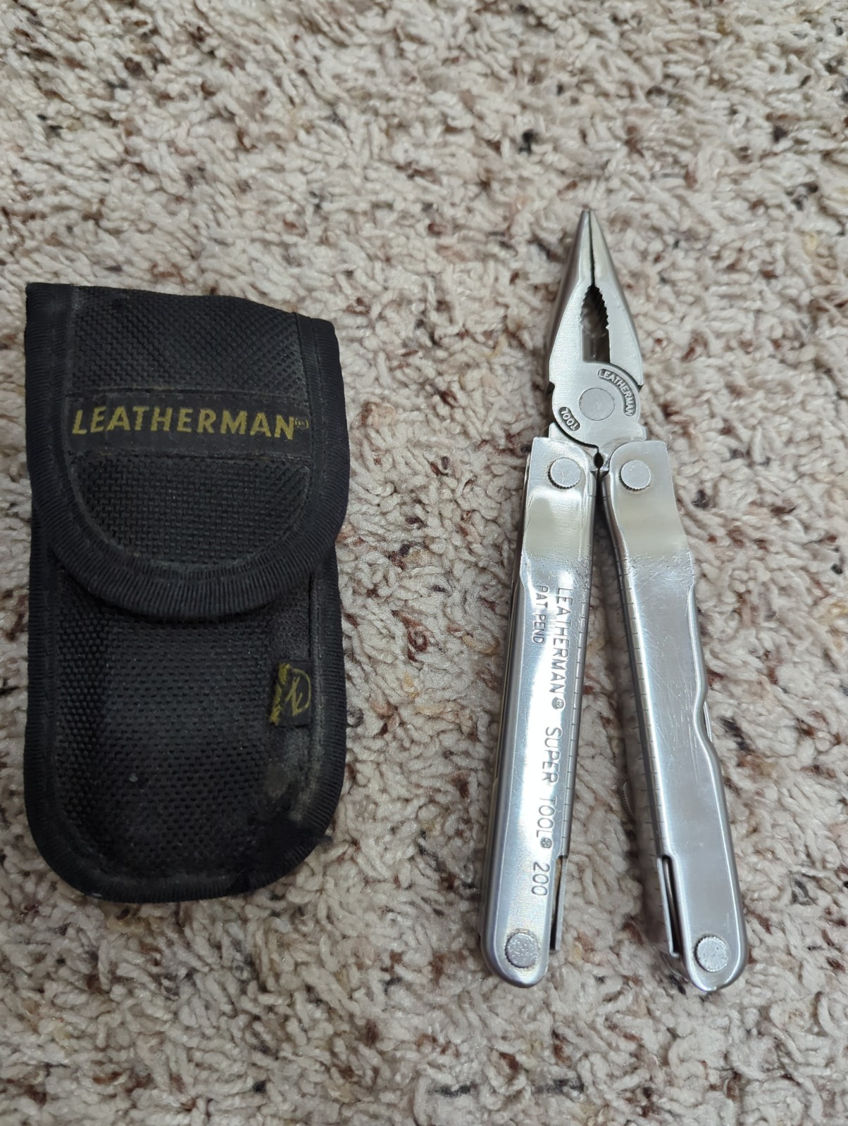 Leatherman SUPER TOOL 200 Multi-Tool – Used, Stainless, Good Condition