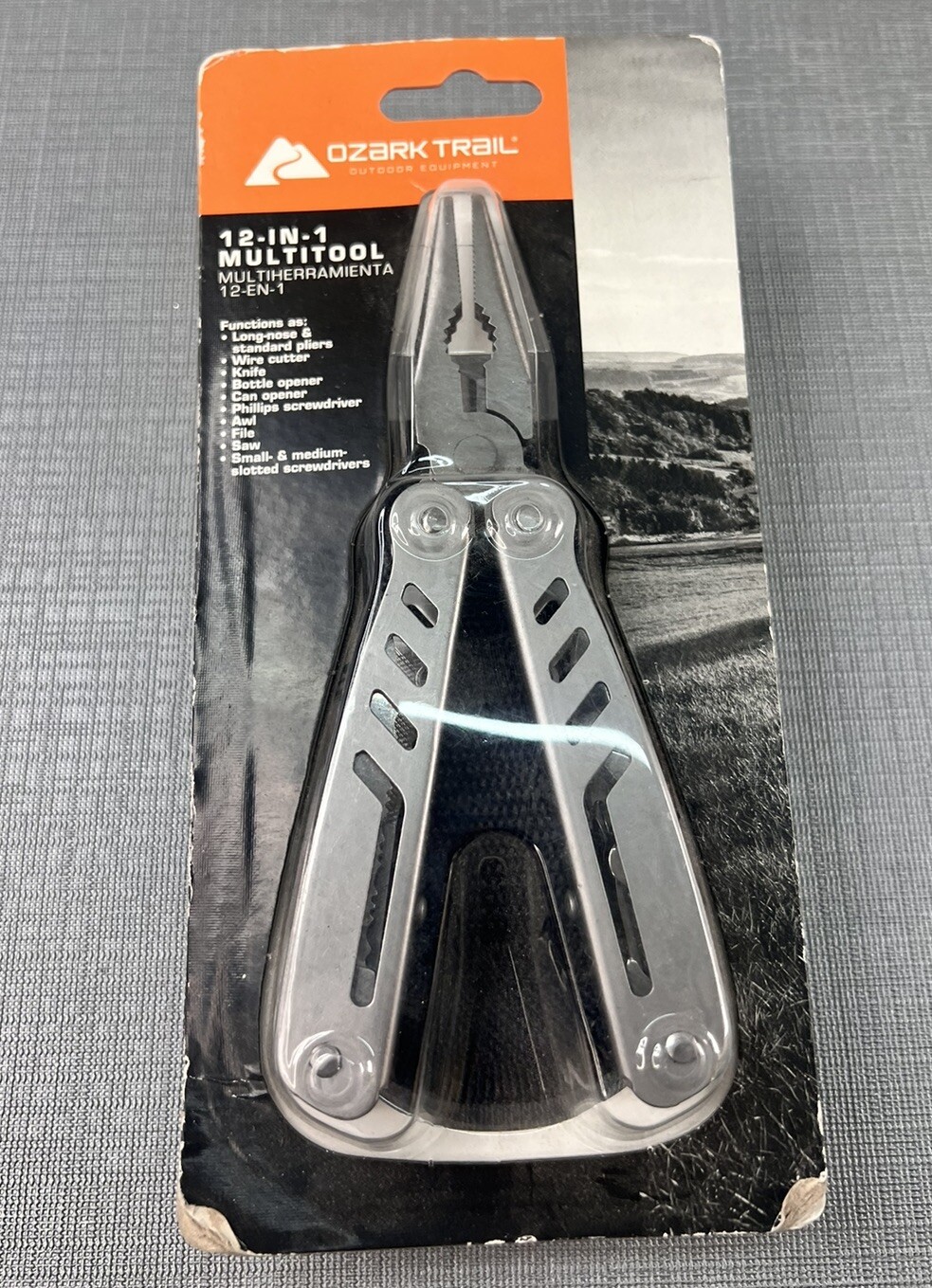 OZARK TRAIL 12 IN 1 MULTITOOL With Case New