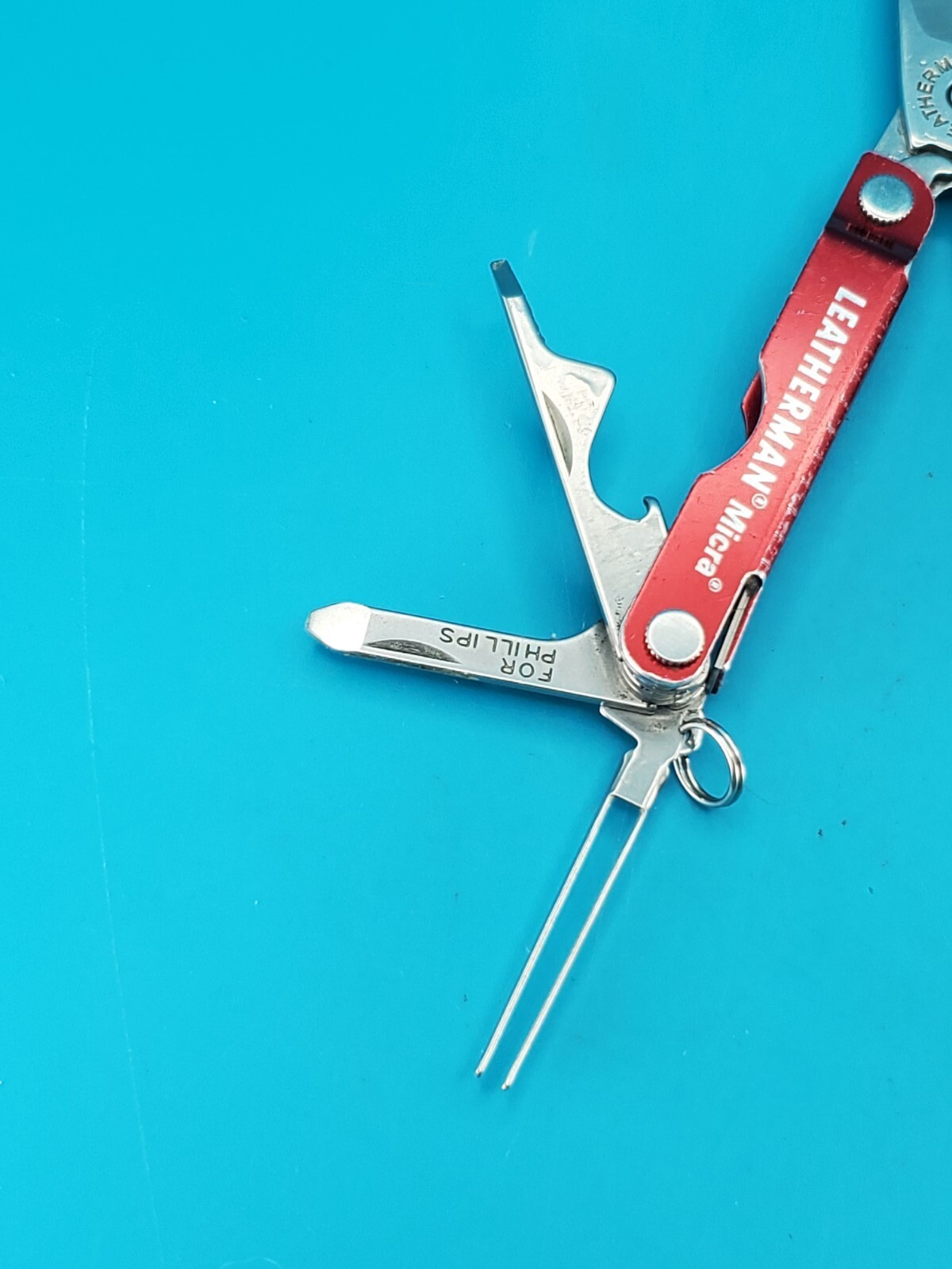 Leatherman Micra Multi-Tool, Knife, Scissors, Key Ring, Red!