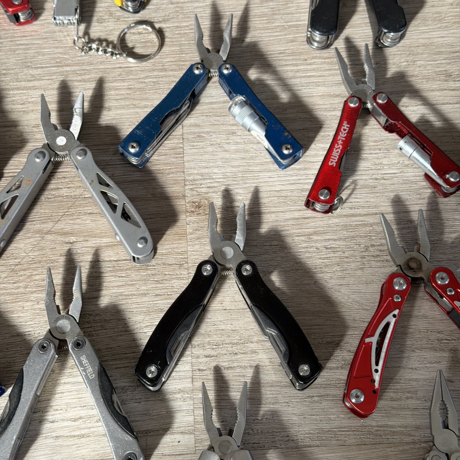 Lot Of 36 Multi Tools Pocket Knives Pliers Knife Tool Clean Outdoors Hunting