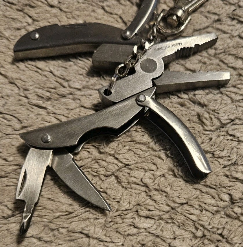 Quarrow Mini Multi Tool 2 Inches Stainless Steel
