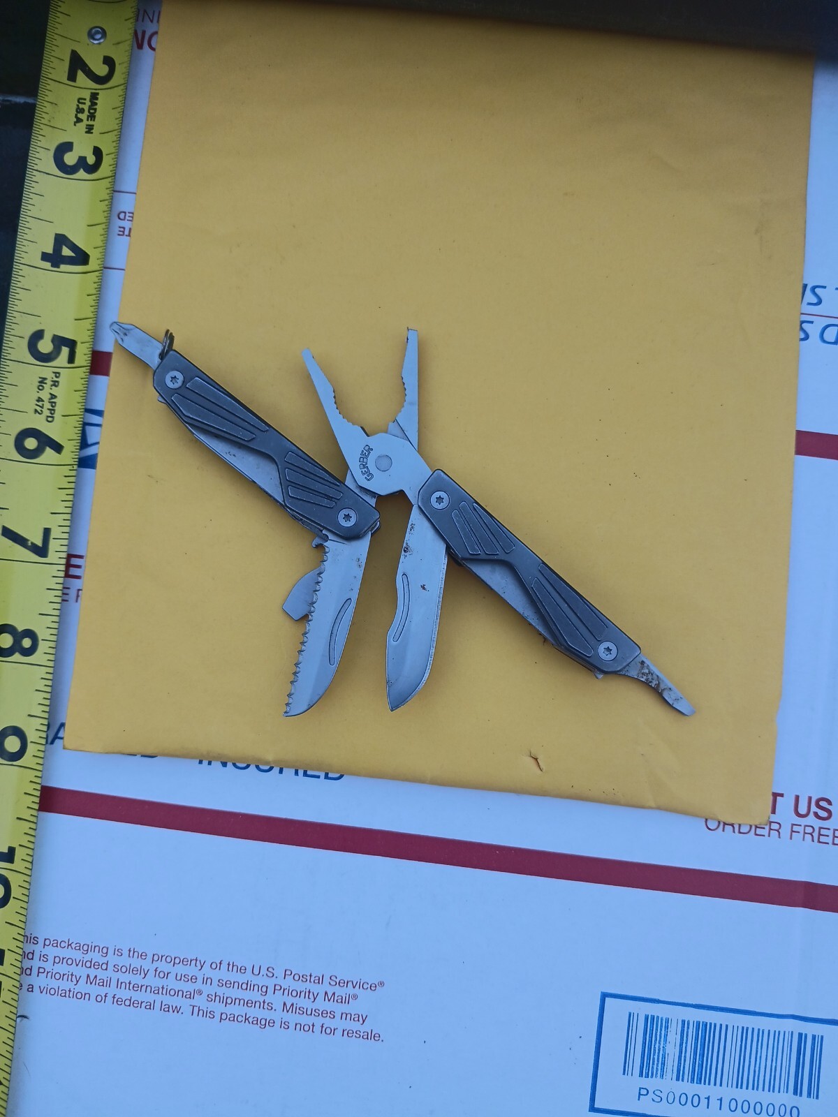 Gerber BG Multi Tool ( Mini Muti Tool )