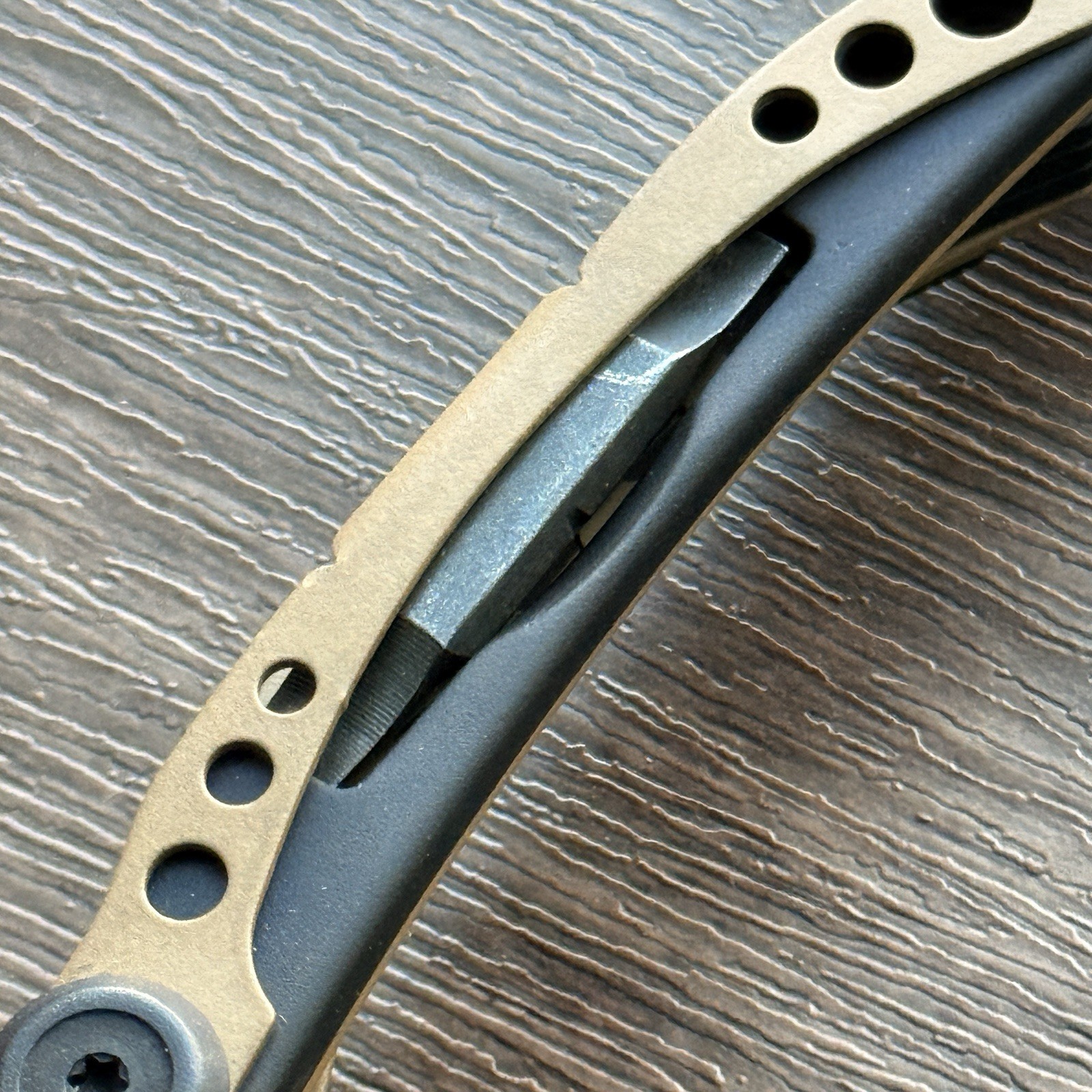 NEW Leatherman Skeletool Coyote Tan multi tool, Leatherman Bit Kit, MOLLE sheath