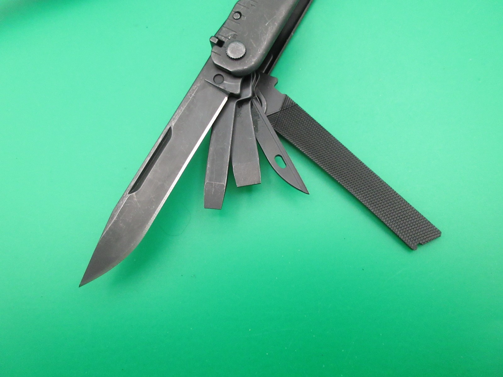 Leatherman Super Tool 300 Black Oxide Folding Multi Tool Knife Saw #60A