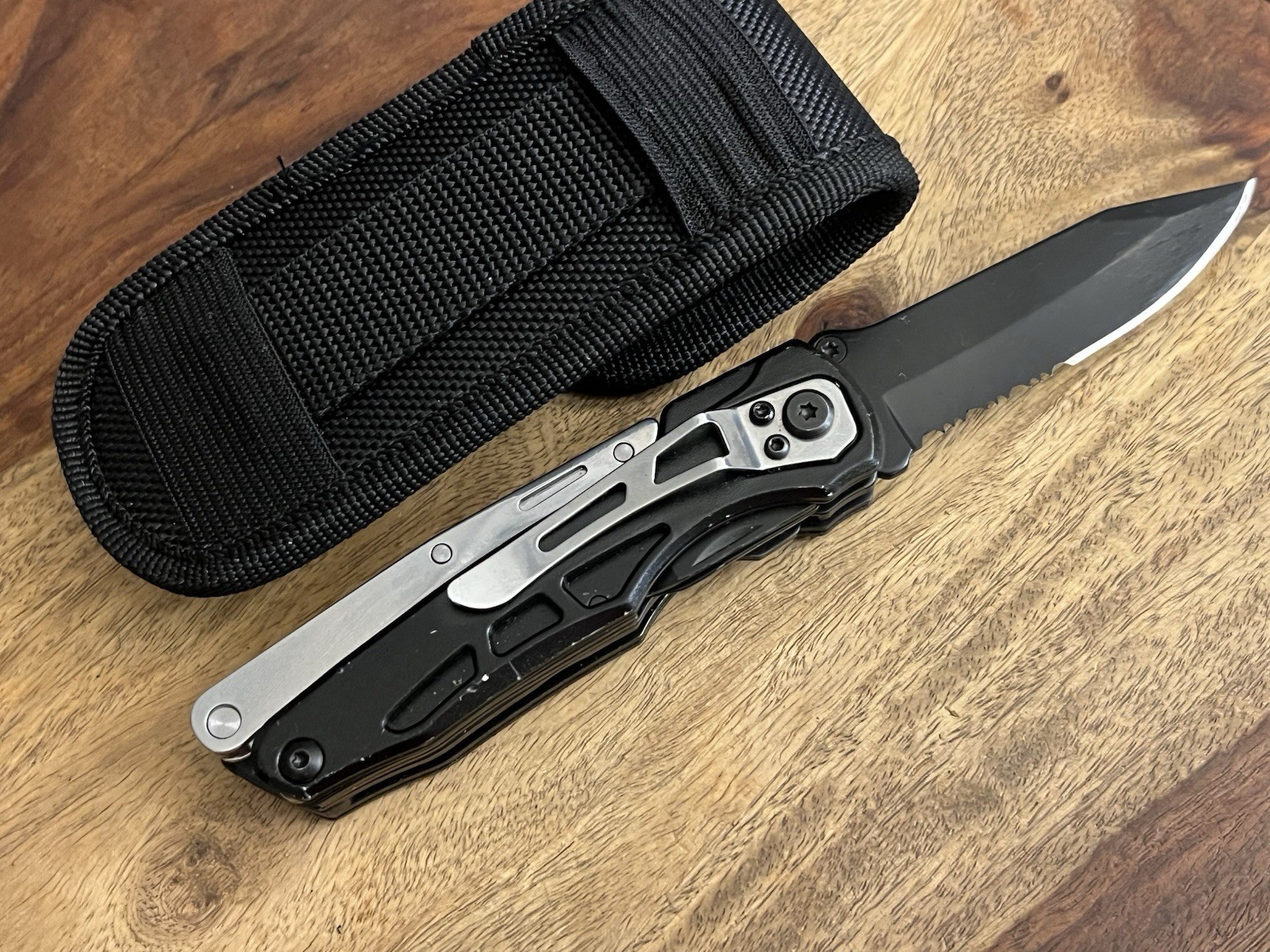 RoverTac Pocket Knife Multitool 13-in-1 Multi Tool Excellent Condition w/Sheath