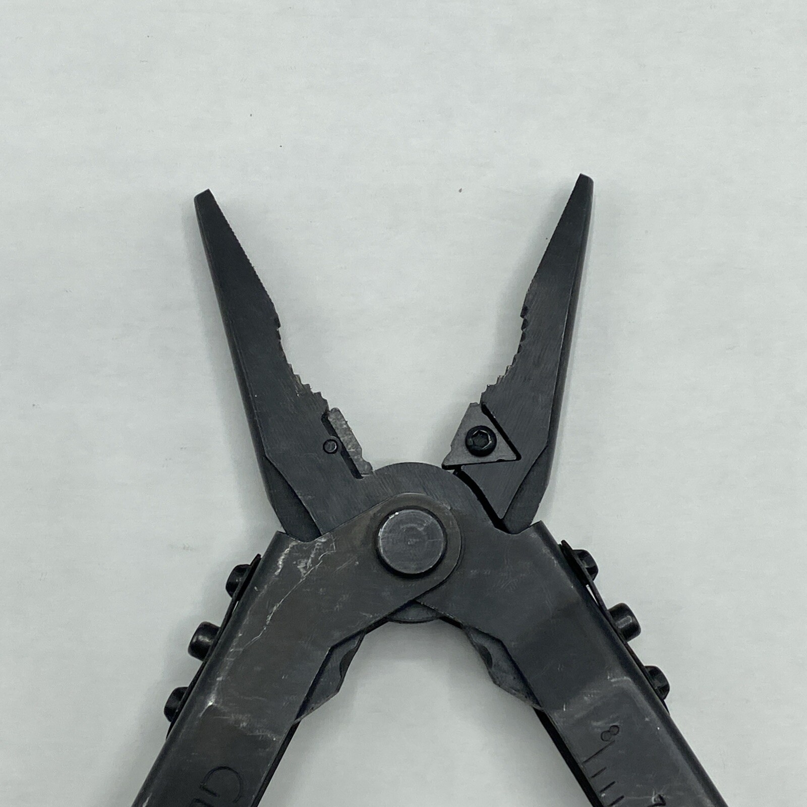 Gerber MP 600, Carbide Cutters, Needlenose – Black