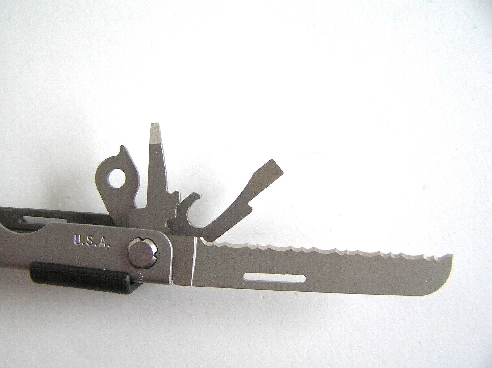 Gerber Fisherman MP600 Multi Tool w Longer Needlenose Plier & RARE Hard Case