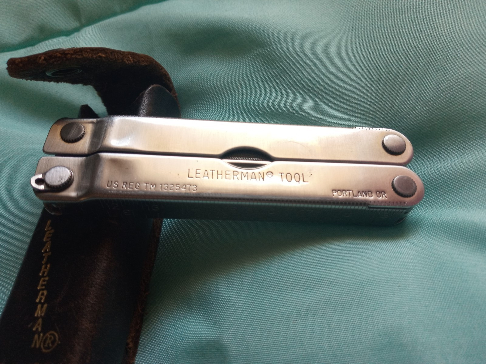 Vintage Genuine Original Leatherman Multitool Brown Leather Sheath Portland OR