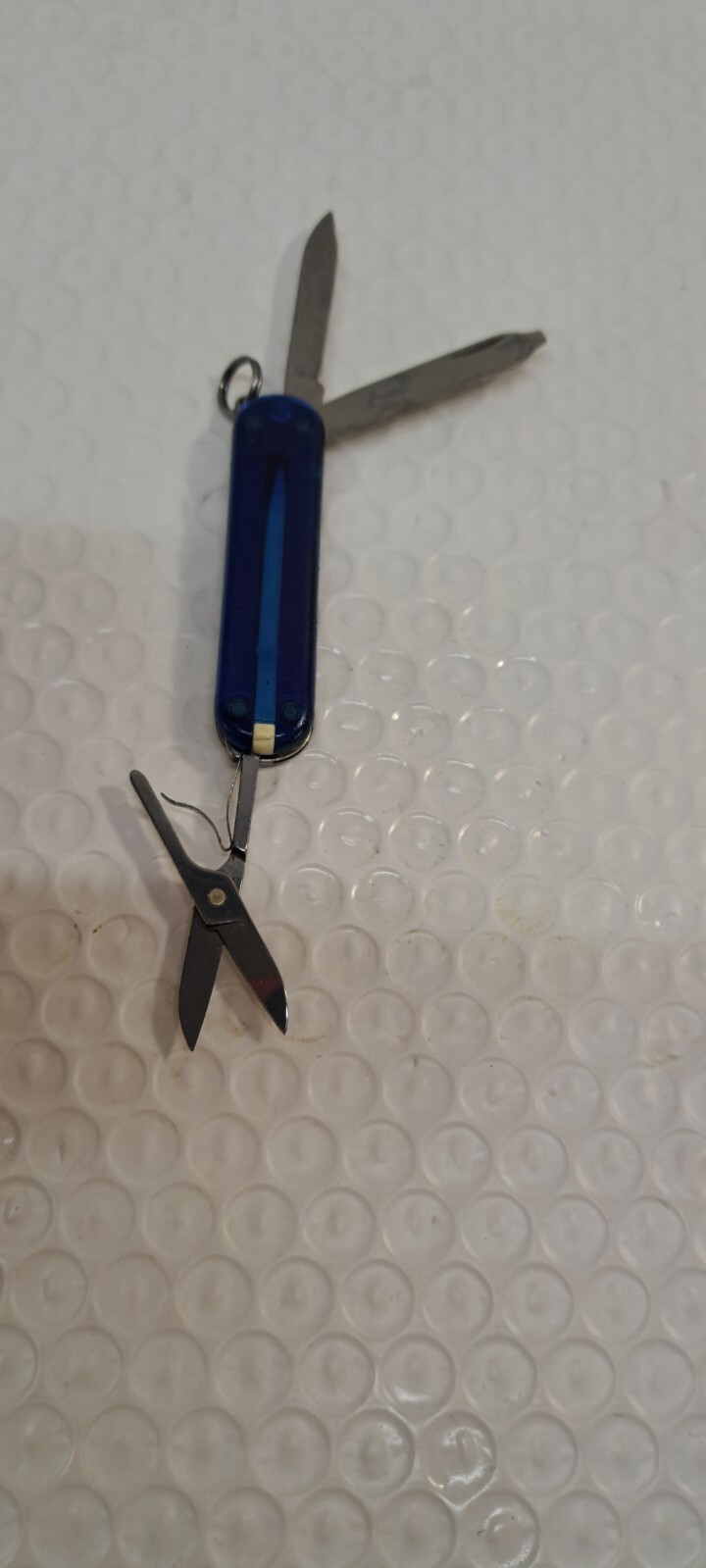 VICTORINOX CLASSIC SD 58MM SWISS ARMY KNIFE POCKET KEYCHAIN TRANSLUCENT blue 1