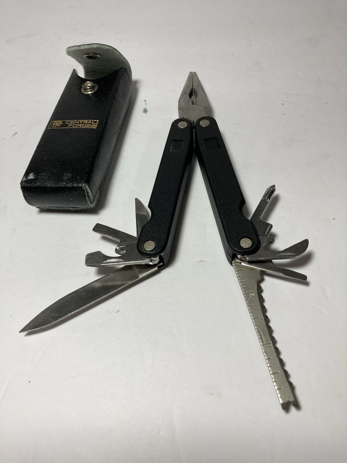 Rare New Vintage Central Forge Multi Tool And Leather Sheath 9 Tools In One