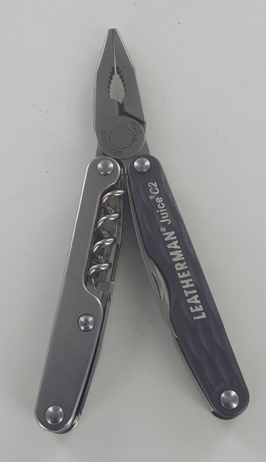 Leatherman JUICE C2 Multi-Tool Knife,Napa Filters, Gray/Silver Gen 2 -Rare
