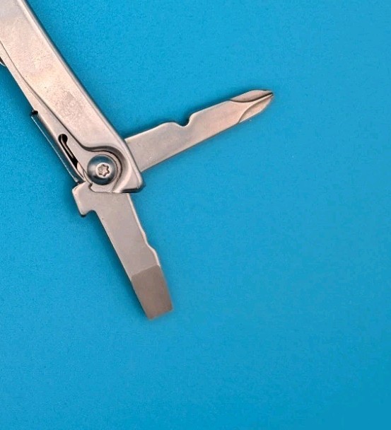 Leatherman Rev 3.8″ Multi-Tool, Stainless!