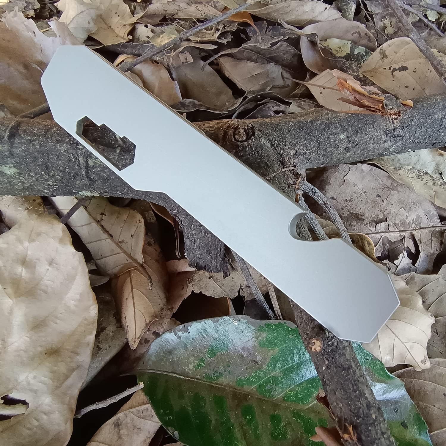 Titanium Pry Bar Outdoor Prybar EDC Wrench Bottle Opener Multi-function tool …
