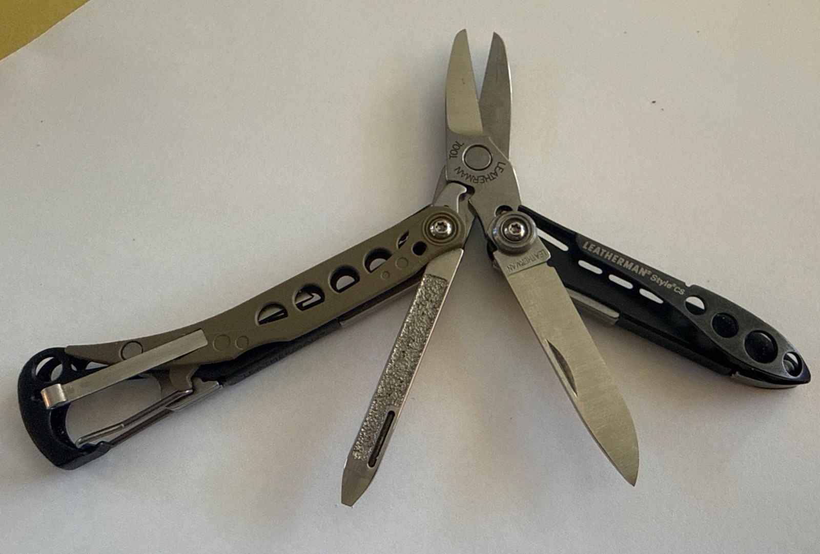 Discont. Leatherman CS Style – Green – Reworked by Leatherman. Many New Tools.
