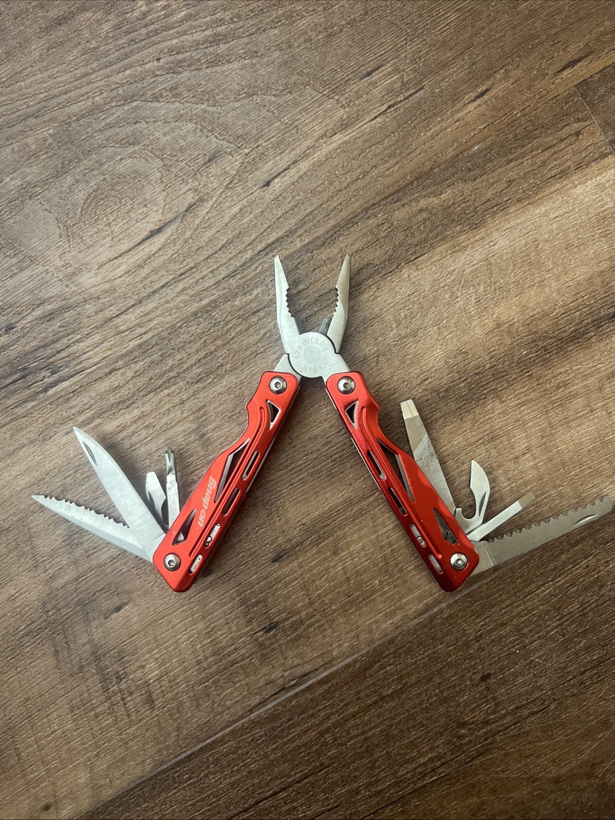 🌟Snap-on Red Stainless Steel 4″ Multi-Tool Pliers, Knife, File, & Sheath, NICE!