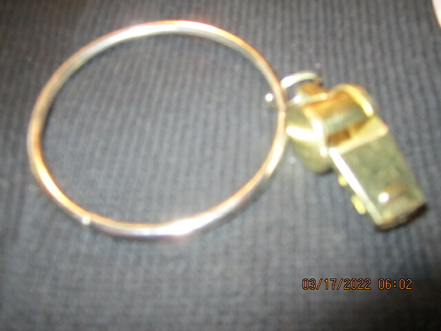 Brass Safety Attack Bracelet Whistle to Wear