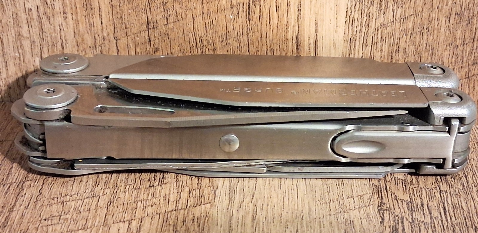 Leatherman Surge Multi-Tool Stainless Steel – Very Good Condition