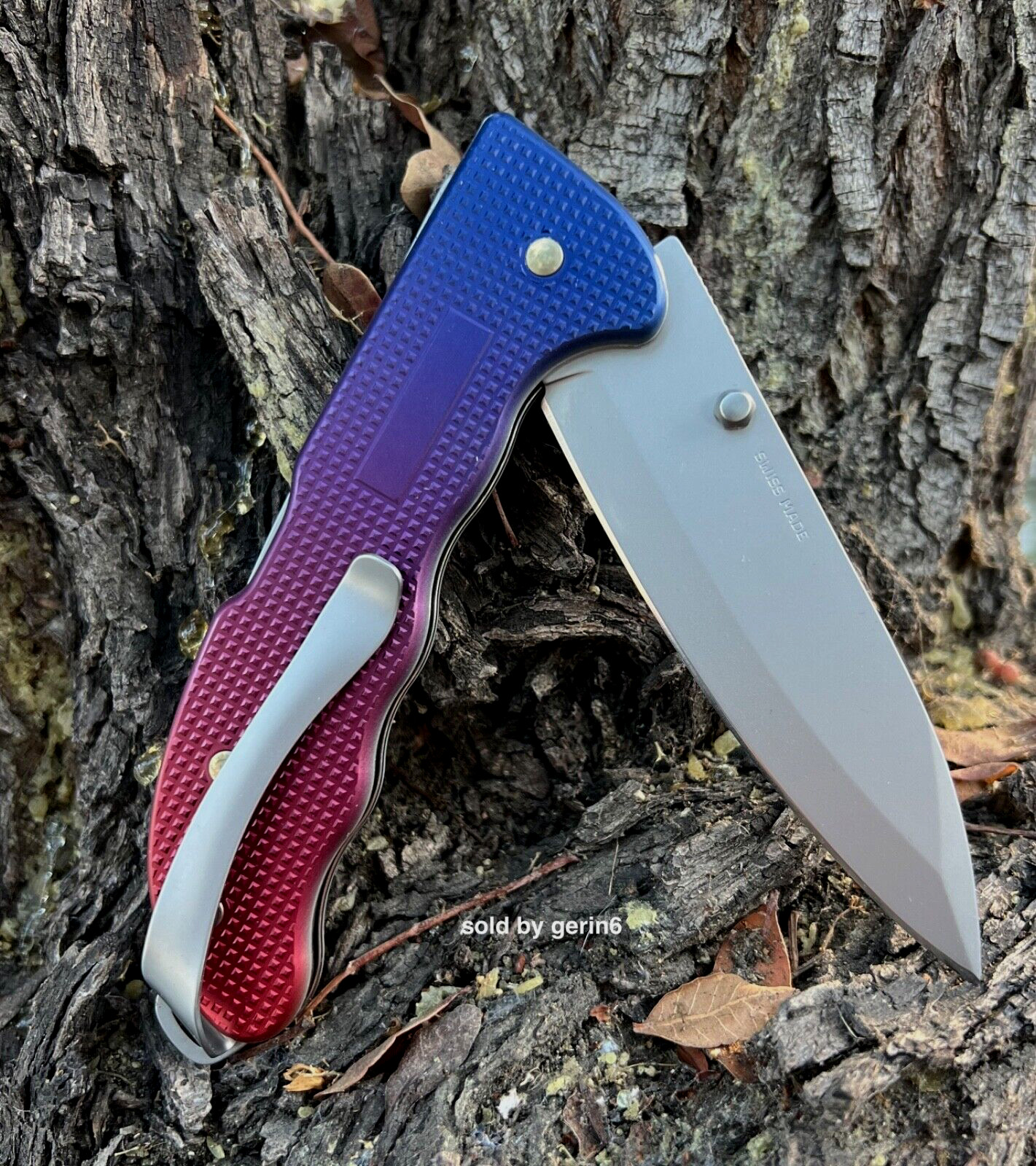 Swiss Army Knife Evoke Hunter Pro Alox Blue / Red Victorinox, 0.9415.0221, NIB