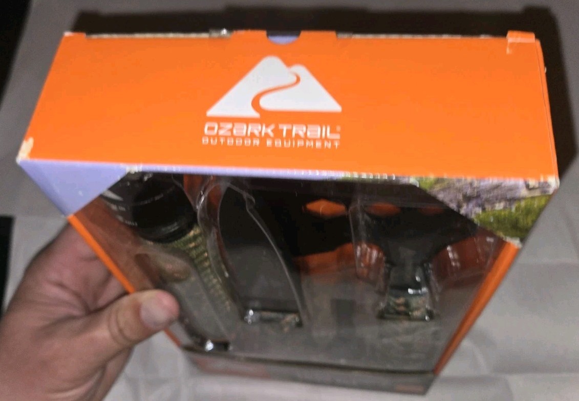 New Ozark Trail 6 Piece ParaCord Handle Tool Set 300 Lumens Unopened