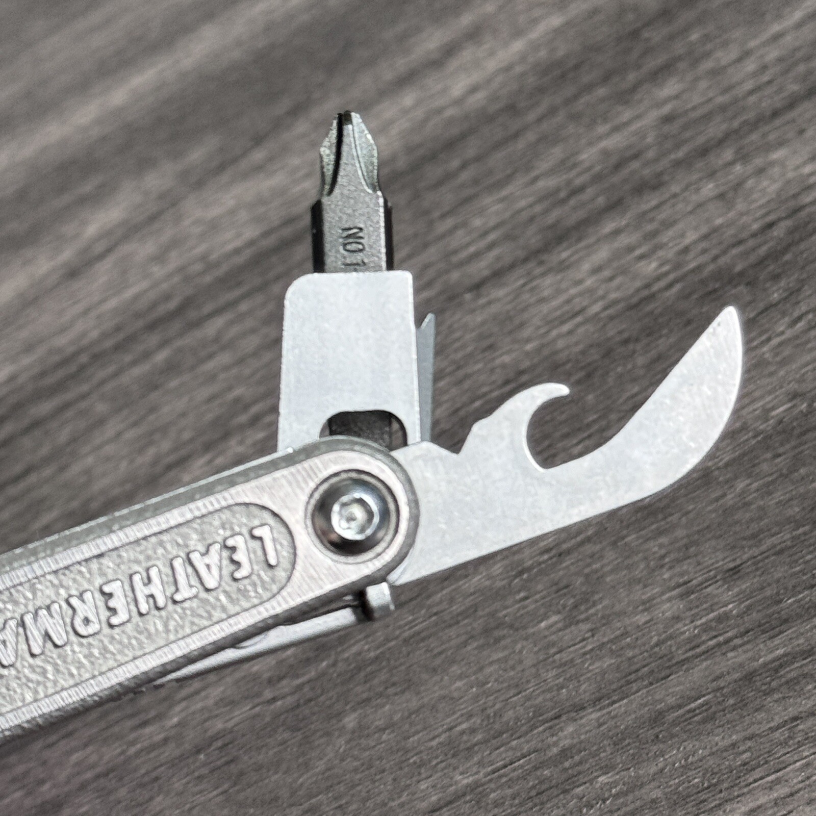 Leatherman Charge Ti Multitool early PAT PEND, early bits