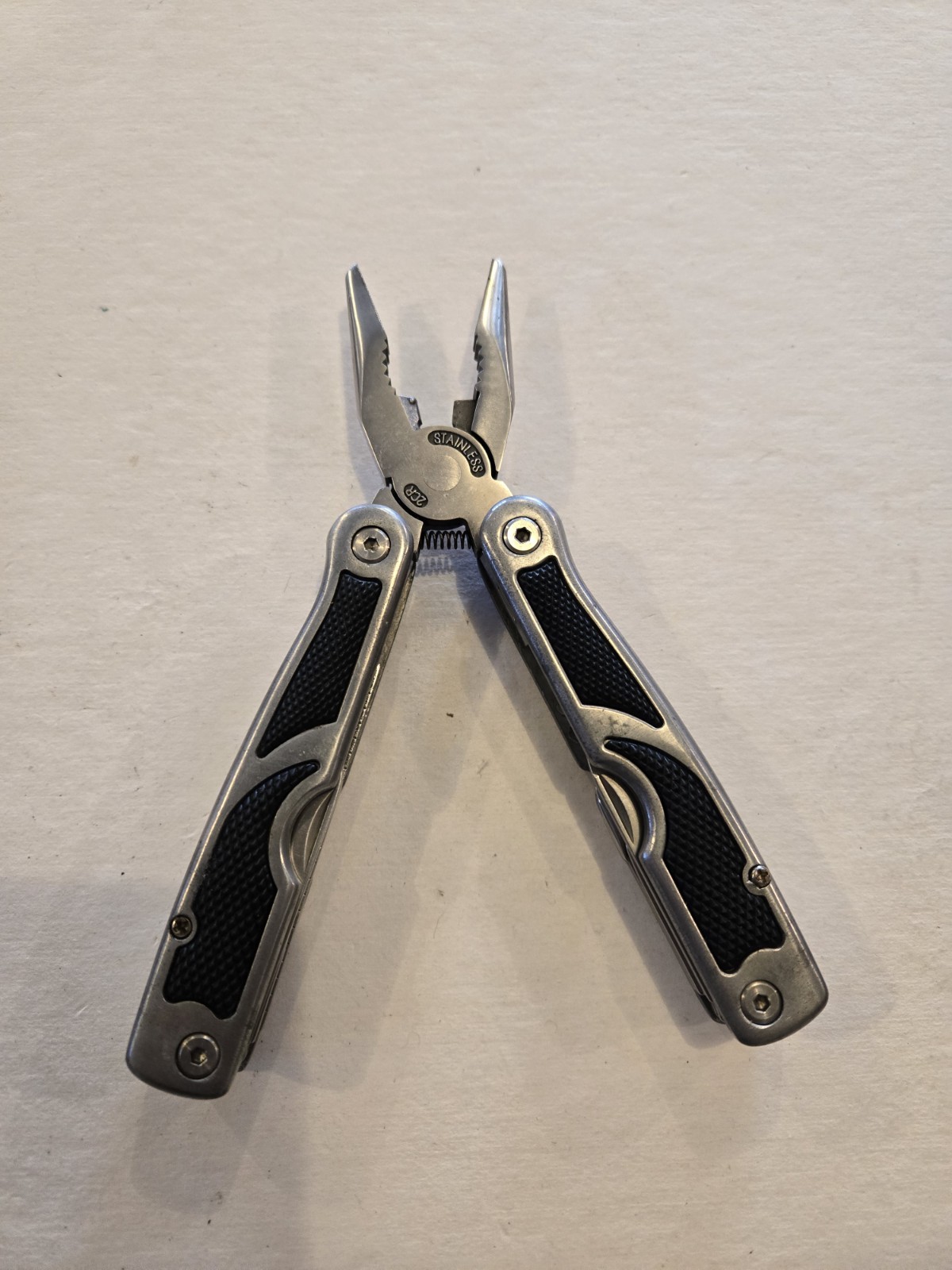 Winchester Combination Multi Tool w/Sheath & Attachments – (TSA Confiscated)