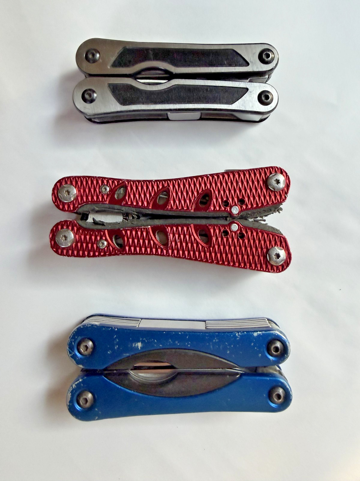 Lot of 3 Husky Multi-Tools, 13 or more tools per each Pocket Tool/Pocket Knife